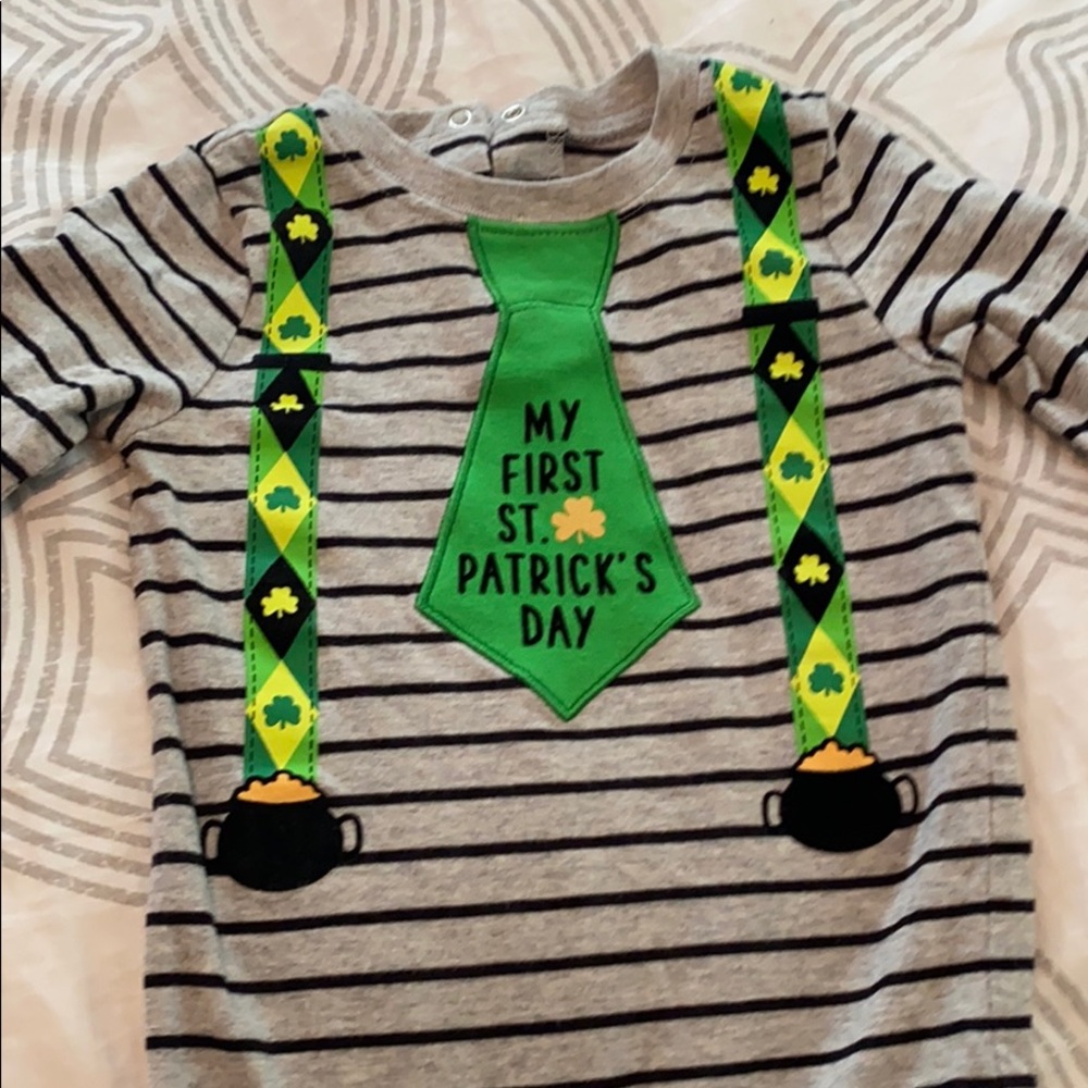 My first St Patrick’s Day onesie 12-18m